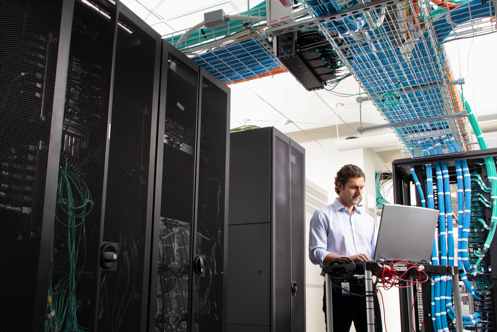 HPE20190301044 1600 0 72 RGB